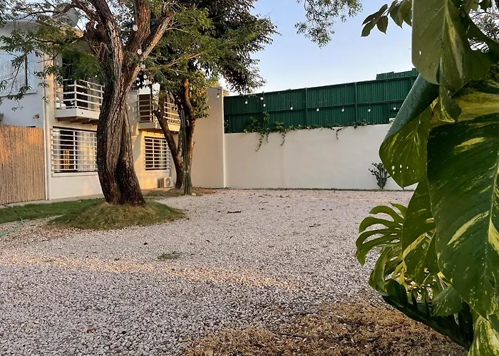 Casa Buda 2 Cerca Del Aeropuerto Apartamento *