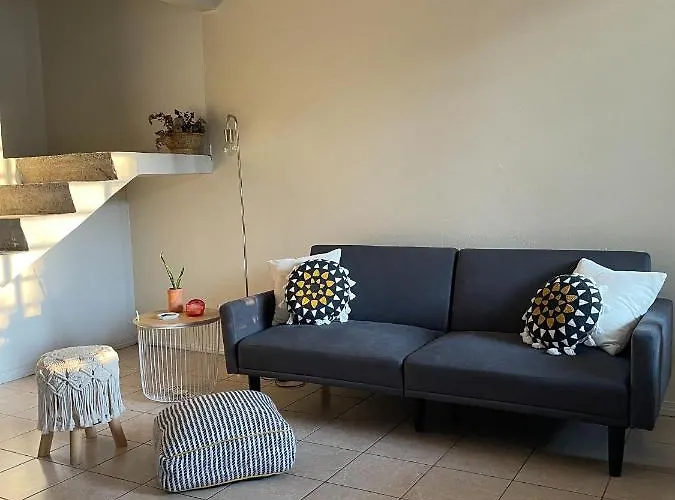 Casa Buda 2 Cerca Del Aeropuerto Apartamento *